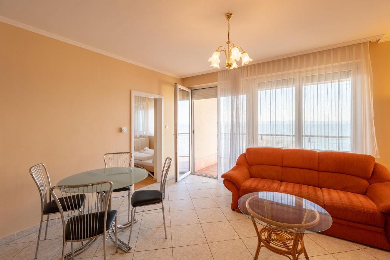 شقة Kek Hullam Apartman By Bltn شيوفوك المظهر الخارجي الصورة