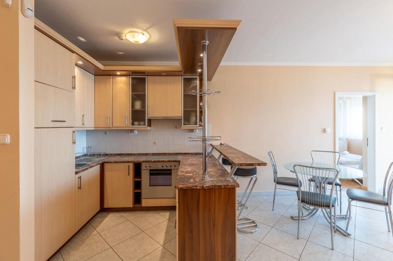 شقة Kek Hullam Apartman By Bltn شيوفوك المظهر الخارجي الصورة